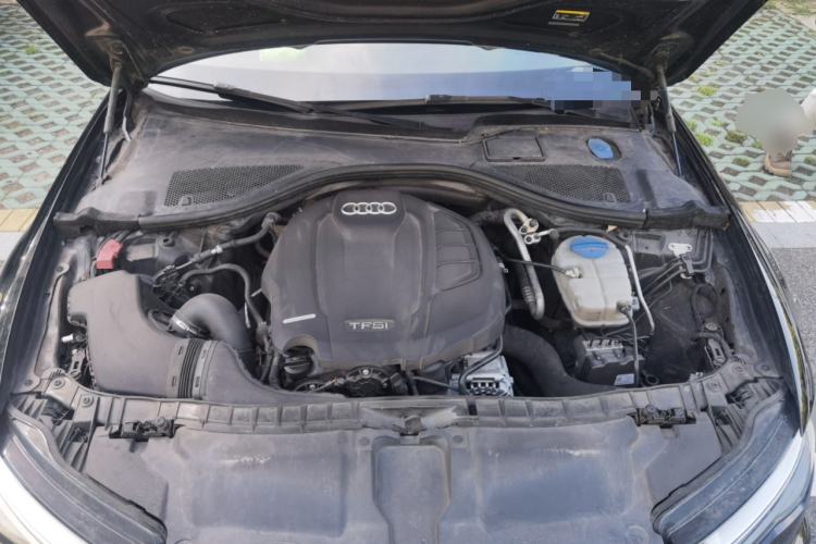 Used Audi A6L 2018 30th Anniversary Edition 35 TFSI Fashion Model Engine Bay