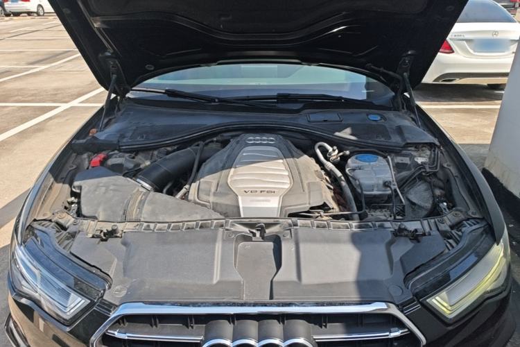 Used Audi A6L 2018 30th Anniversary Edition 30 FSI Style Model Engine Bay