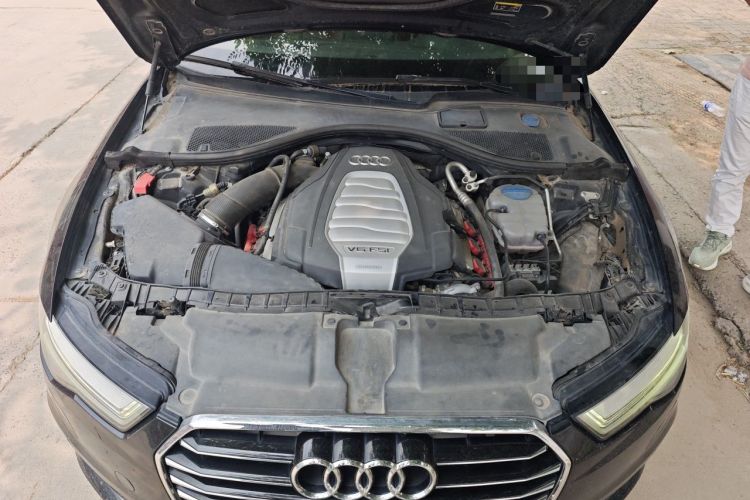 Used Audi A6L 2018 30th Anniversary Edition 30 FSI Style Model Engine Bay