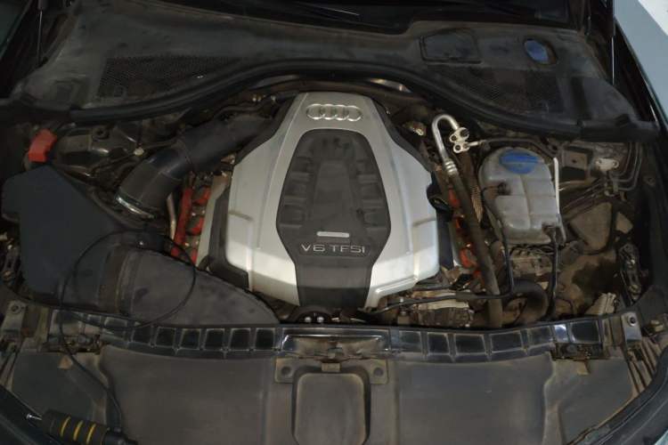 Used Audi A6L 2018 30th Anniversary Edition 45 TFSI quattro Sport model Engine Bay