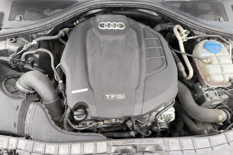 Used Audi A6L 2018 30th Anniversary Edition 35 TFSI Sport Edition Engine Bay