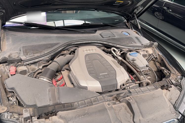 Used Audi A6L 2018 30th Anniversary Edition 45 TFSI quattro Sport model Engine Bay
