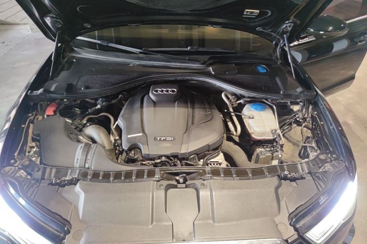 Used Audi A6L 2018 30th Anniversary Edition 35 TFSI Fashion Model Engine Bay