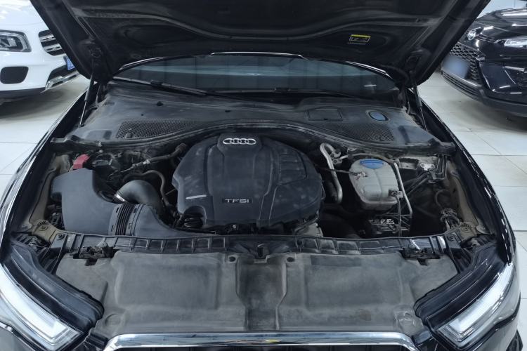Used Audi A6L 2018 30th Anniversary Edition 35 TFSI Fashion Model Engine Bay
