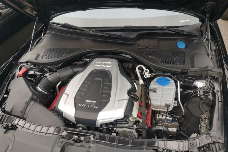 Used Audi A6L 2018 30th Anniversary Edition 45 TFSI quattro Sport model Engine Bay
