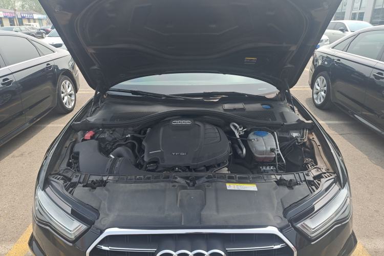 Used Audi A6L 2018 30th Anniversary Edition 35 TFSI Fashion Model Engine Bay