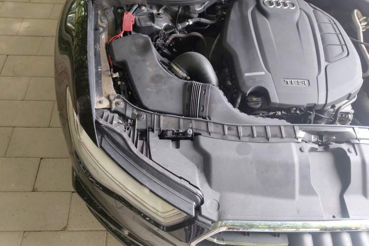 Used Audi A6L 2018 30th Anniversary Edition 35 TFSI Fashion Model Engine Bay Right