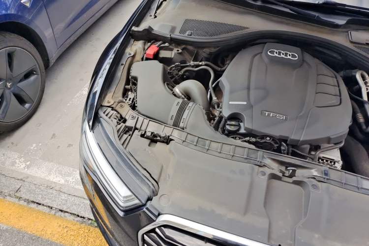 Used Audi A6L 2018 30th Anniversary Edition TFSI Trendy Model Engine Bay Right
