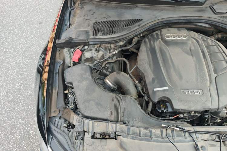 Used Audi A6L 2018 30th Anniversary Edition TFSI Trendy Model Engine Bay Right