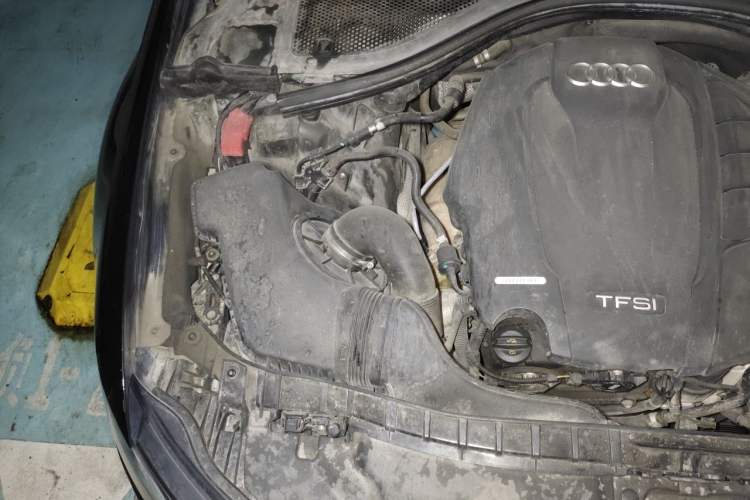 Used Audi A6L 2018 30th Anniversary Edition TFSI Trendy Model Engine Bay Right