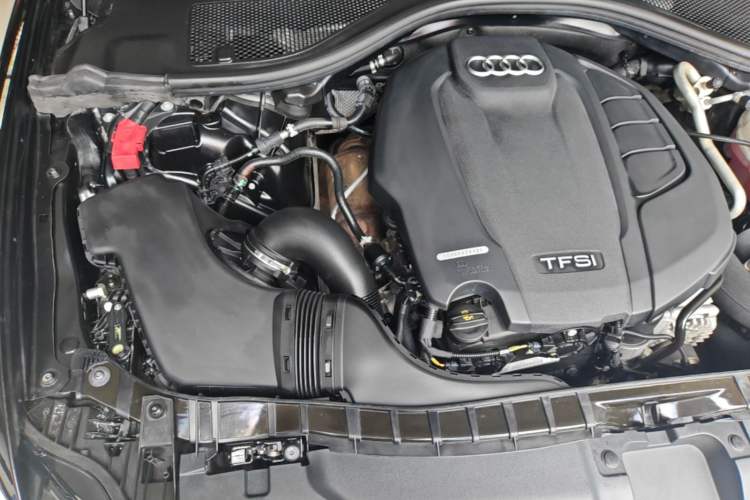 Used Audi A6L 2018 35 TFSI Collector's Edition Engine Bay Right