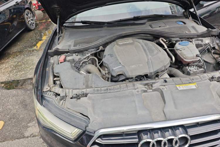 Used Audi A6L 2018 30th Anniversary Edition 35 TFSI Fashion Model Engine Bay Right