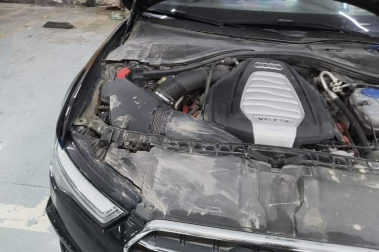 Used Audi A6L 2018 30th Anniversary Edition 30 FSI Style Model Engine Bay Right