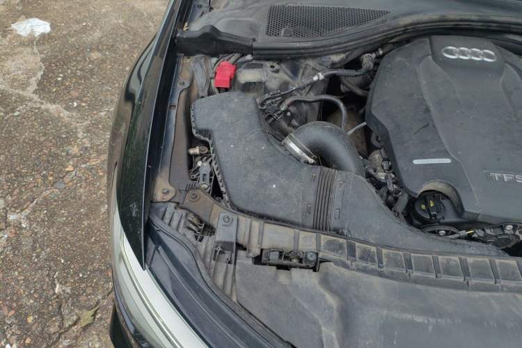 Used Audi A6L 2018 30th Anniversary Edition 35 TFSI Fashion Model Engine Bay Right