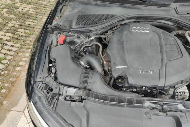Used Audi A6L 2018 30th Anniversary Edition 35 TFSI Fashion Model Engine Bay Right