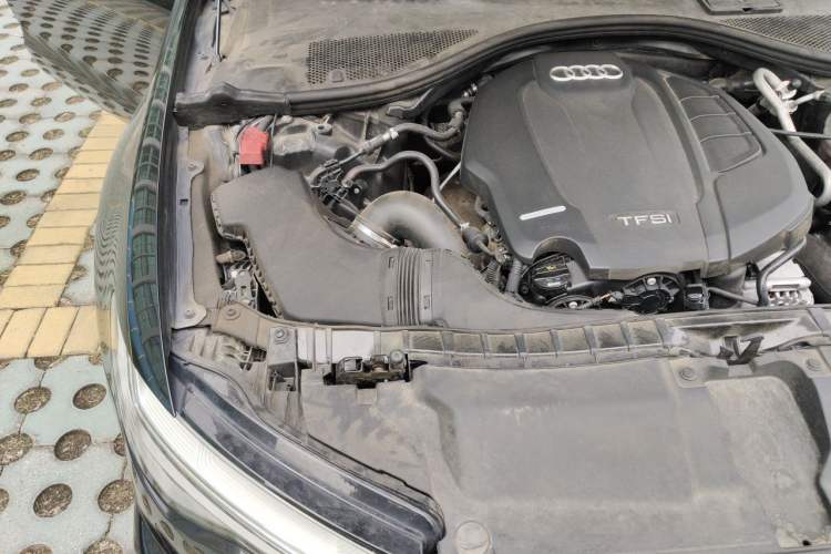 Used Audi A6L 2018 30th Anniversary Edition 35 TFSI Fashion Model Engine Bay Right