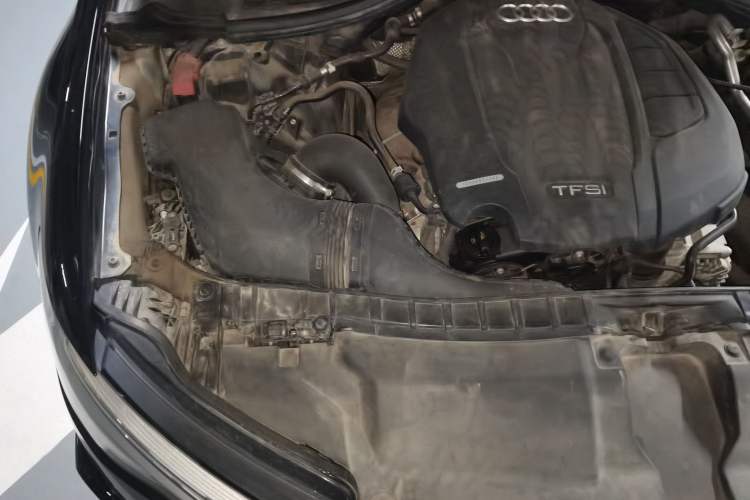 Used Audi A6L 2018 35 TFSI Collector's Edition Engine Bay Right
