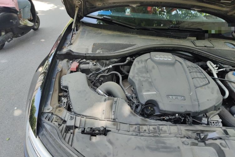 Used Audi A6L 2018 30th Anniversary Edition 35 TFSI Fashion Model Engine Bay Right