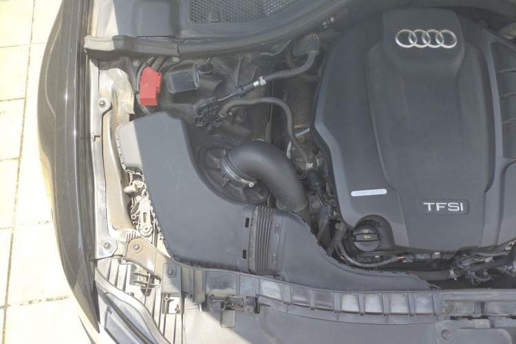 Used Audi A6L 2018 35 TFSI Collector's Edition Engine Bay Right