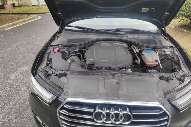 Used Audi A6L 2018 30th Anniversary Edition TFSI Trendy Model Engine Bay Right