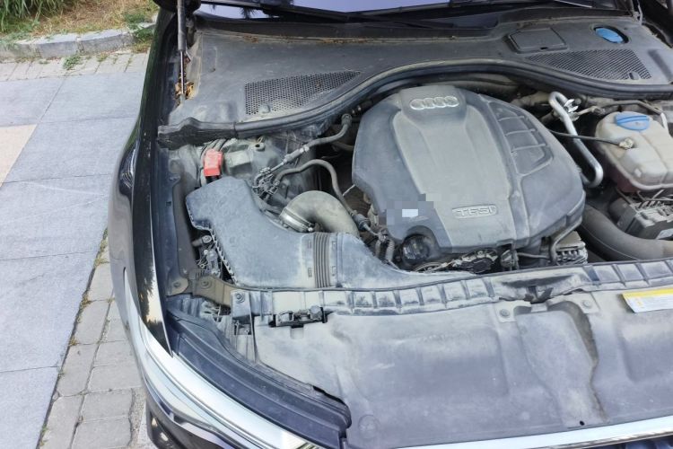 Used Audi A6L 2018 35 TFSI Collector's Edition Engine Bay Right