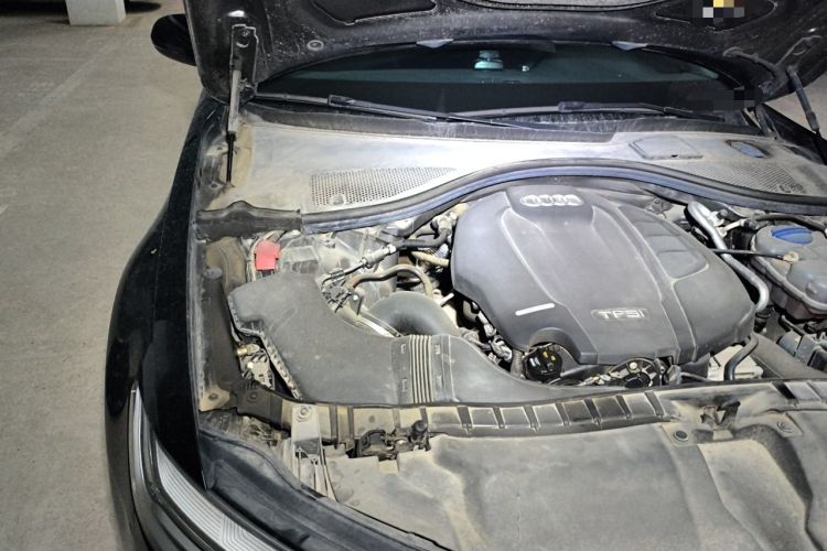 Used Audi A6L 2018 30th Anniversary Edition 35 TFSI Fashion Model Engine Bay Right
