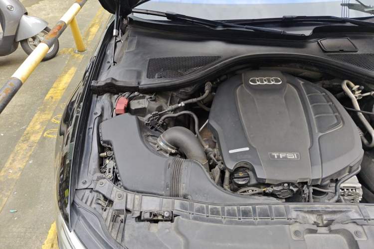Used Audi A6L 2018 30th Anniversary Edition TFSI Trendy Model Engine Bay Right