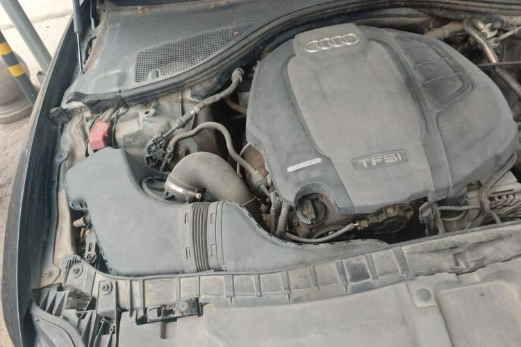 Used Audi A6L 2018 30th Anniversary Edition TFSI Trendy Model Engine Bay Right