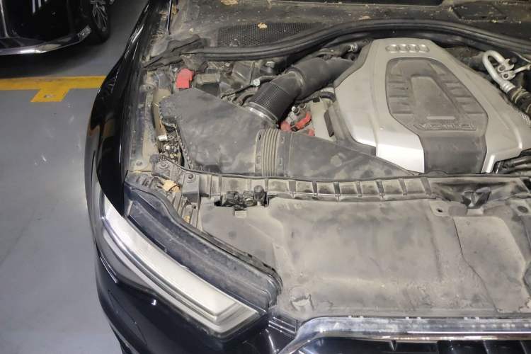 Used Audi A6L 2018 30th Anniversary Edition 45 TFSI quattro Sport model Engine Bay Right