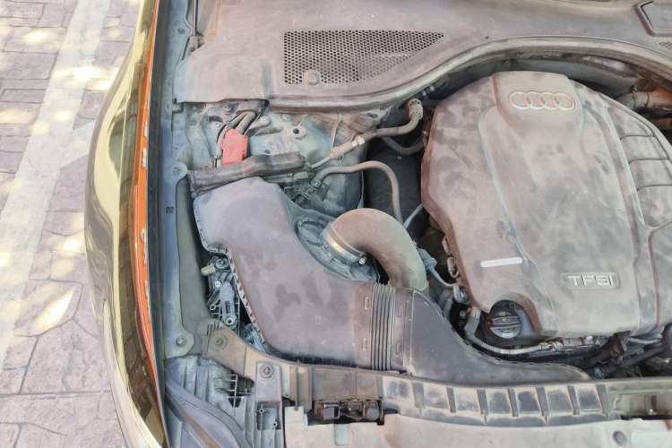 Used Audi A6L 2018 30th Anniversary Edition 35 TFSI Fashion Model Engine Bay Right