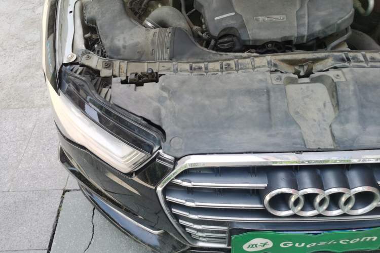 Used Audi A6L 2018 30th Anniversary Edition 35 TFSI Fashion Model Engine Bay Right