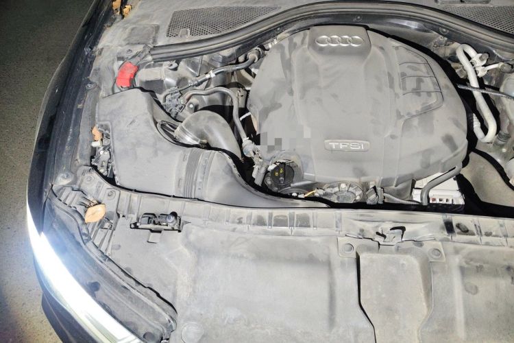 Used Audi A6L 2018 30th Anniversary Edition 35 TFSI Fashion Model Engine Bay Right