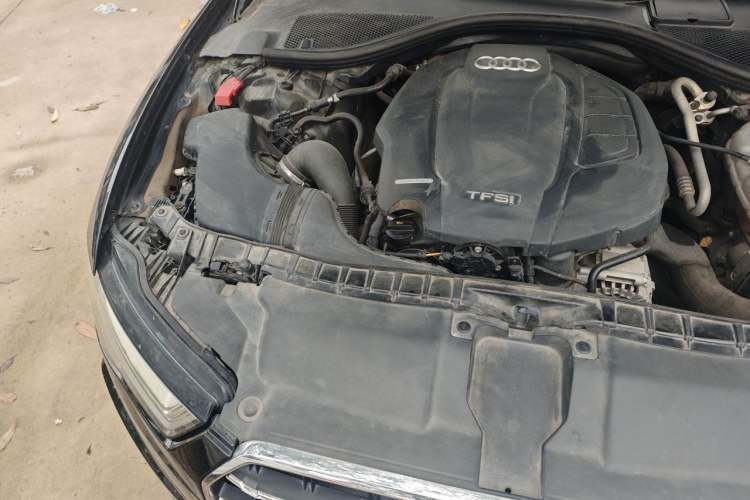Used Audi A6L 2018 30th Anniversary Edition 35 TFSI Fashion Model Engine Bay Right