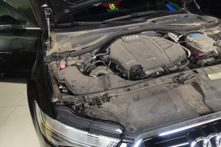 Used Audi A6L 2018 30th Anniversary Edition TFSI Trendy Model Engine Bay Right