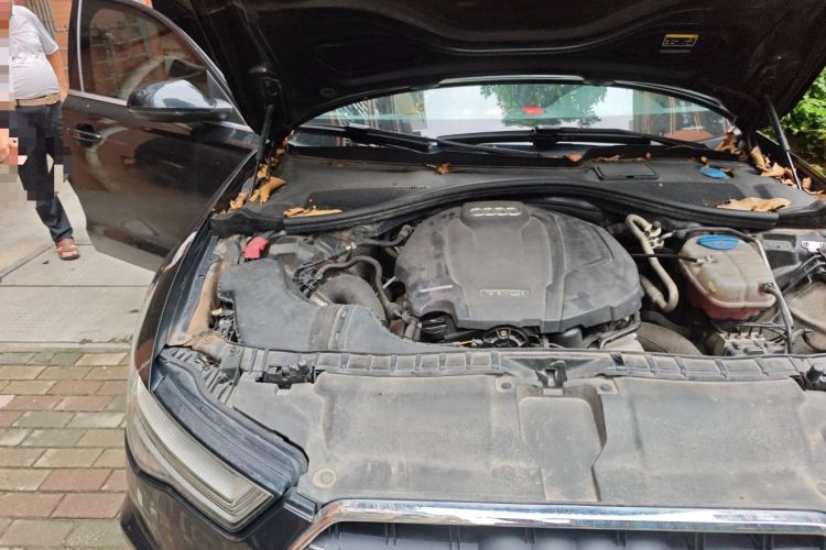 Used Audi A6L 2018 35 TFSI Collector's Edition Engine Bay Right