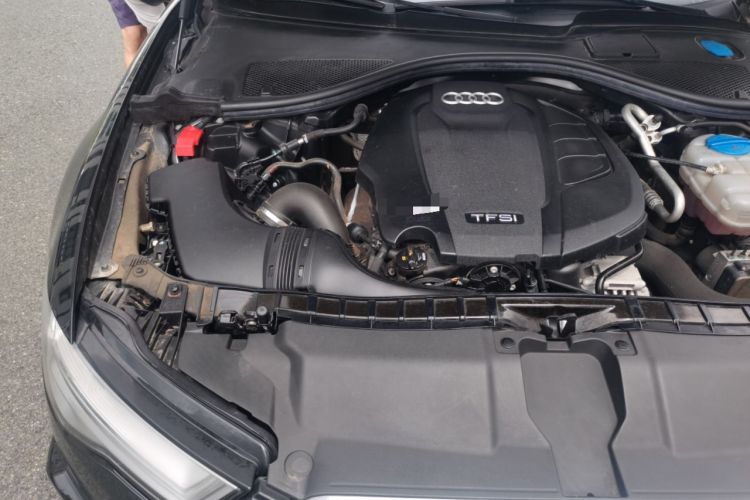 Used Audi A6L 2018 30th Anniversary Edition 35 TFSI Fashion Model Engine Bay Right