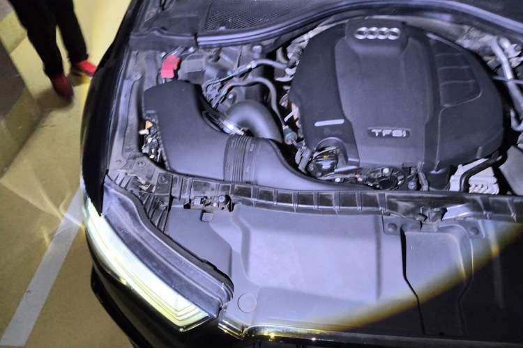 Used Audi A6L 2018 30th Anniversary Edition 35 TFSI Fashion Model Engine Bay Right