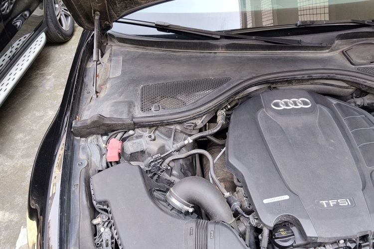 Used Audi A6L 2018 30th Anniversary Edition 35 TFSI Fashion Model Engine Bay Right