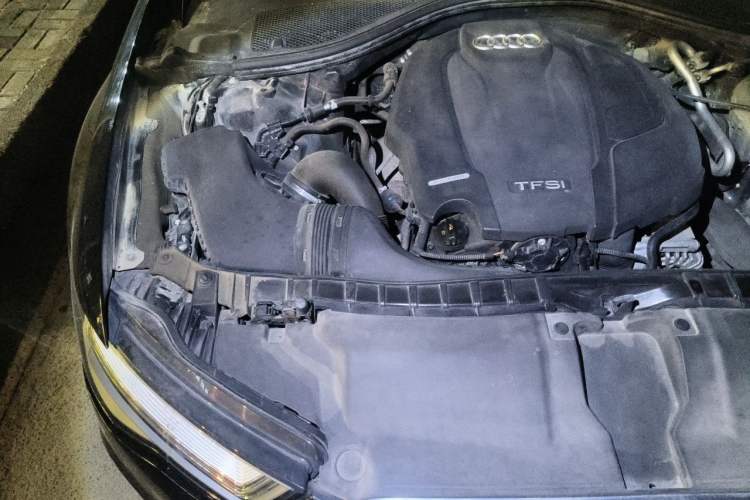 Used Audi A6L 2018 30th Anniversary Edition TFSI Trendy Model Engine Bay Right