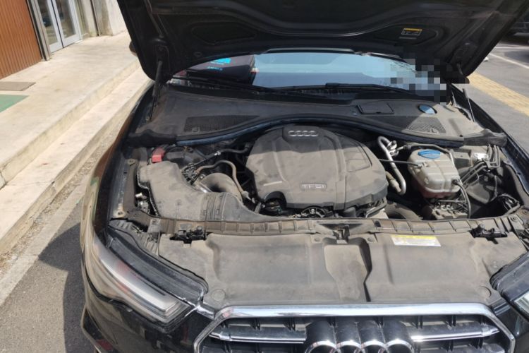 Used Audi A6L 2018 30th Anniversary Edition 35 TFSI Fashion Model Engine Bay Right