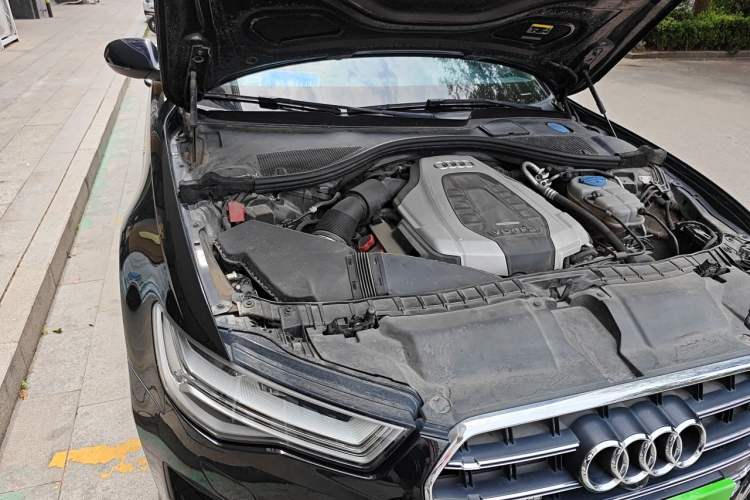 Used Audi A6L 2018 30th Anniversary Edition 45 TFSI quattro Sport model Engine Bay Right
