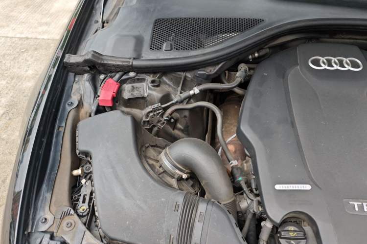 Used Audi A6L 2018 35 TFSI Collector's Edition Engine Bay Right