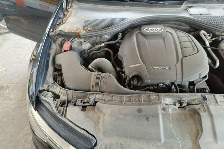 Used Audi A6L 2018 30th Anniversary Edition 35 TFSI Sport Edition Engine Bay Right