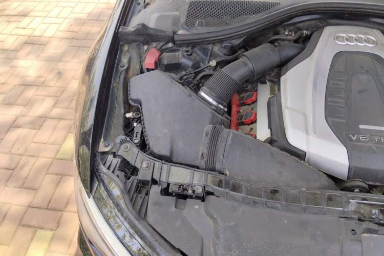 Used Audi A6L 2018 30th Anniversary Edition 45 TFSI quattro Sport model Engine Bay Right