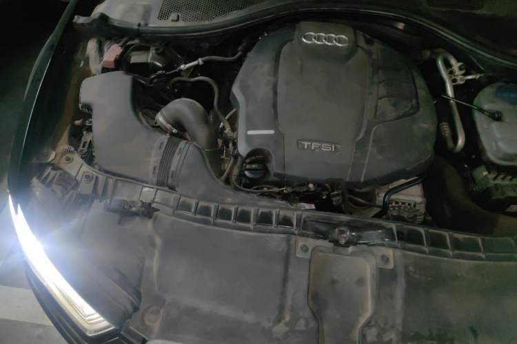 Used Audi A6L 2018 35 TFSI Collector's Edition Engine Bay Right