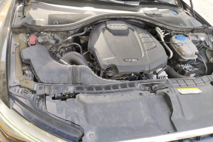 Used Audi A6L 2018 30th Anniversary Edition 35 TFSI Fashion Model Engine Bay Right