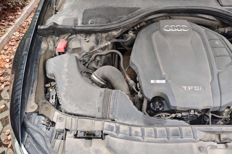 Used Audi A6L 2018 30th Anniversary Edition 35 TFSI Fashion Model Engine Bay Right