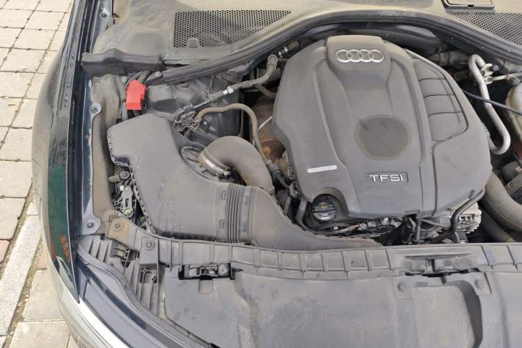 Used Audi A6L 2018 30th Anniversary Edition TFSI Trendy Model Engine Bay Right