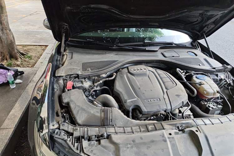 Used Audi A6L 2018 30th Anniversary Edition TFSI Trendy Model Engine Bay Right