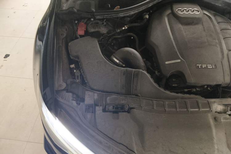 Used Audi A6L 2018 30th Anniversary Edition 35 TFSI Fashion Model Engine Bay Right